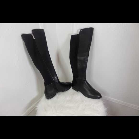 Boot - Picture 2 of 3